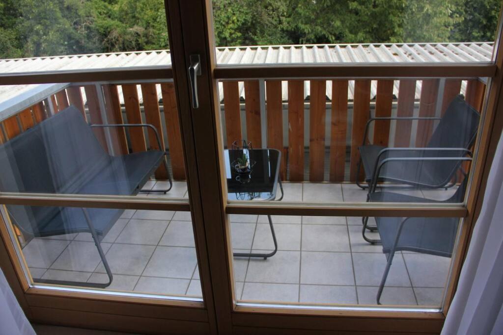 Ferienwohnung Mit Balkon 施万多夫 外观 照片